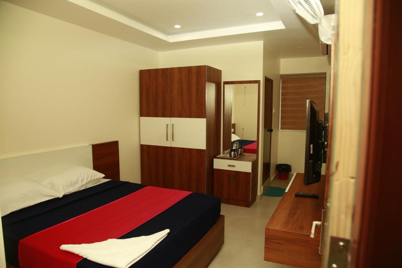 Dreams Residency Manjeri Экстерьер фото