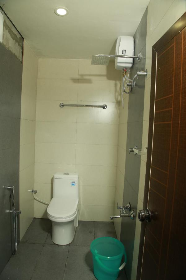 Dreams Residency Manjeri Экстерьер фото